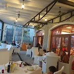 Generaator House Villa *